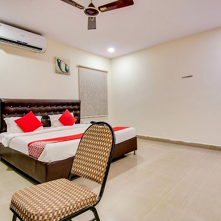 Oyo Akshaya Inn Vijayawada Exterior photo