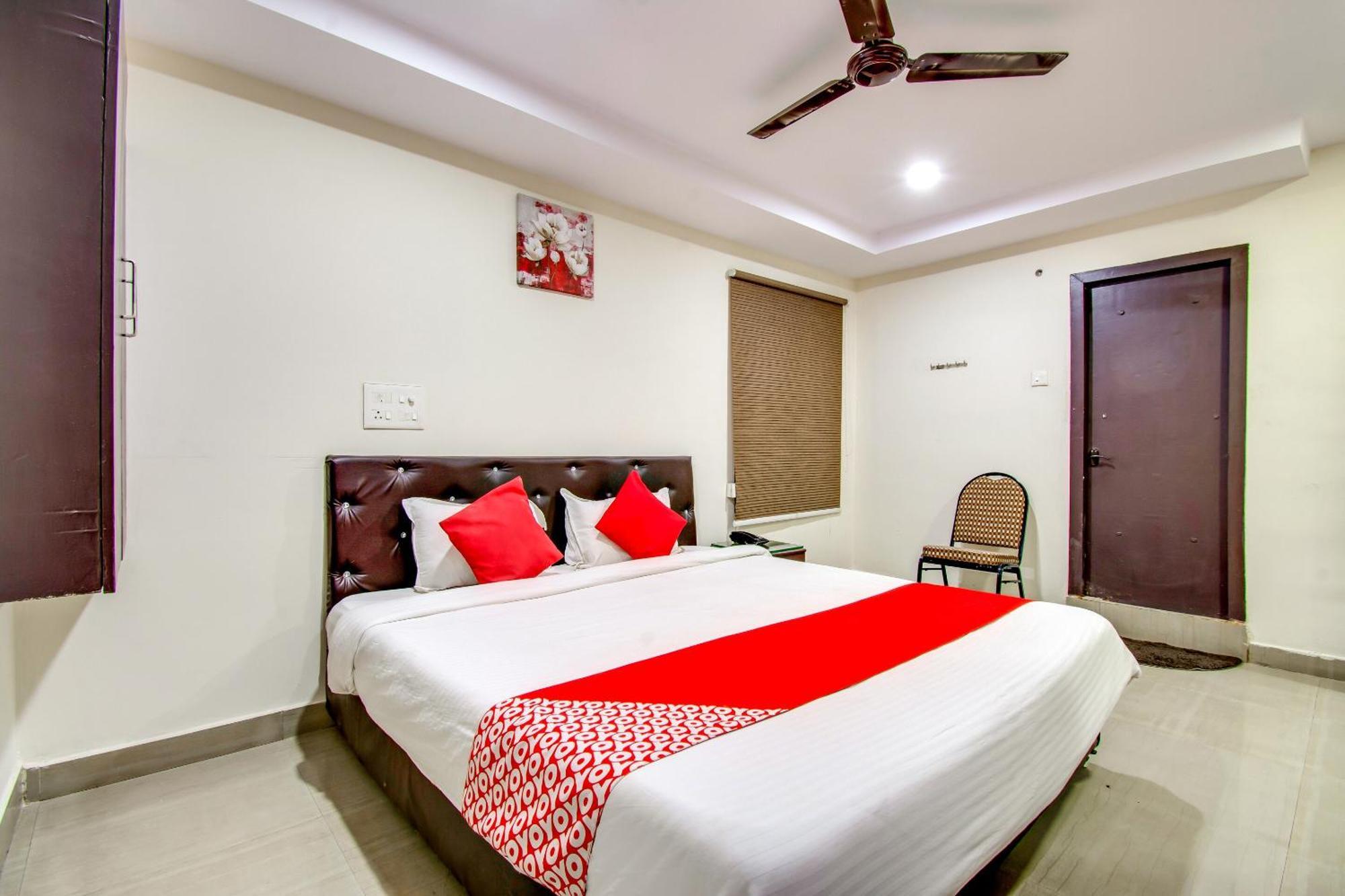 Oyo Akshaya Inn Vijayawada Exterior photo