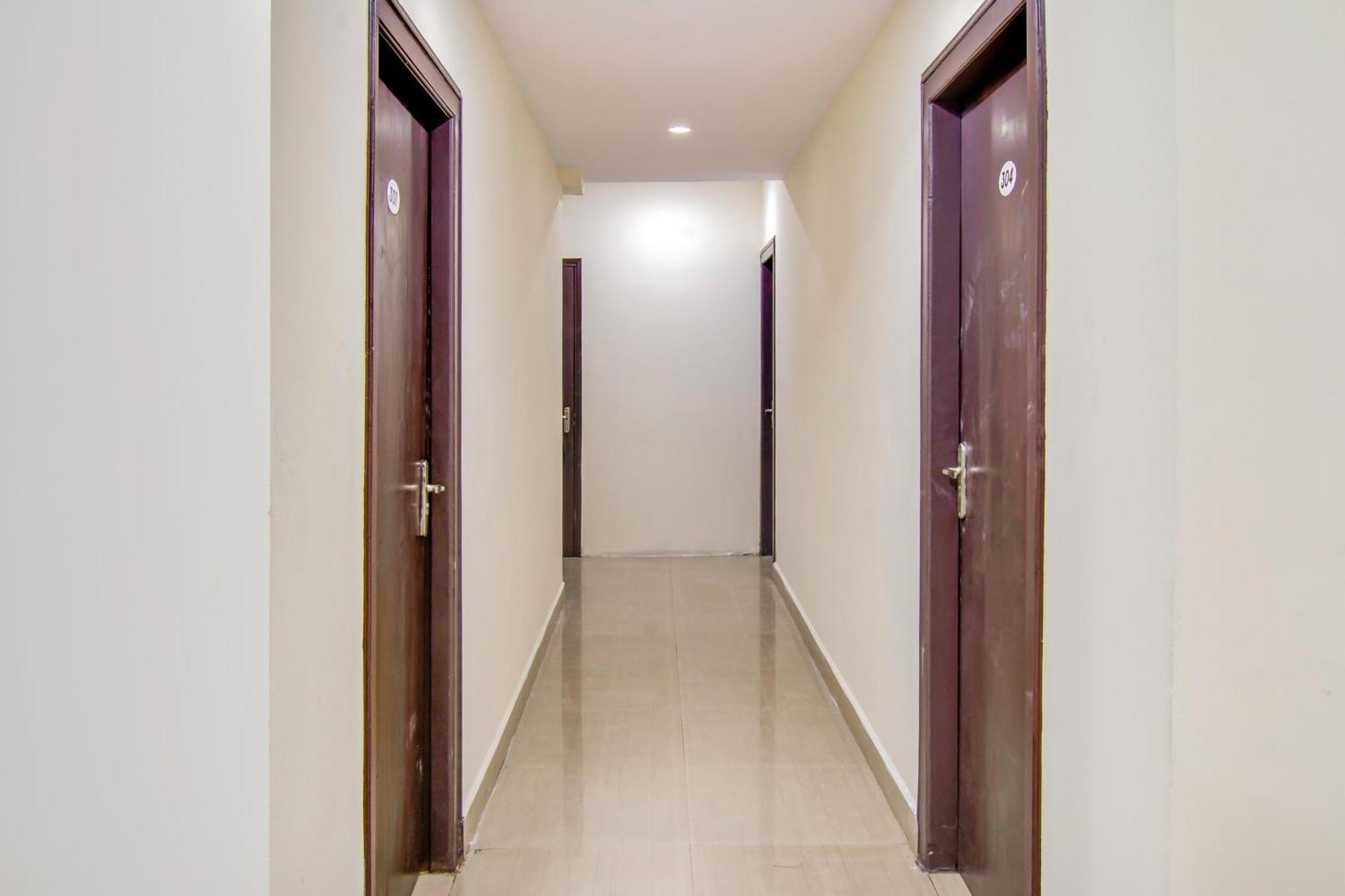 Oyo Akshaya Inn Vijayawada Exterior photo