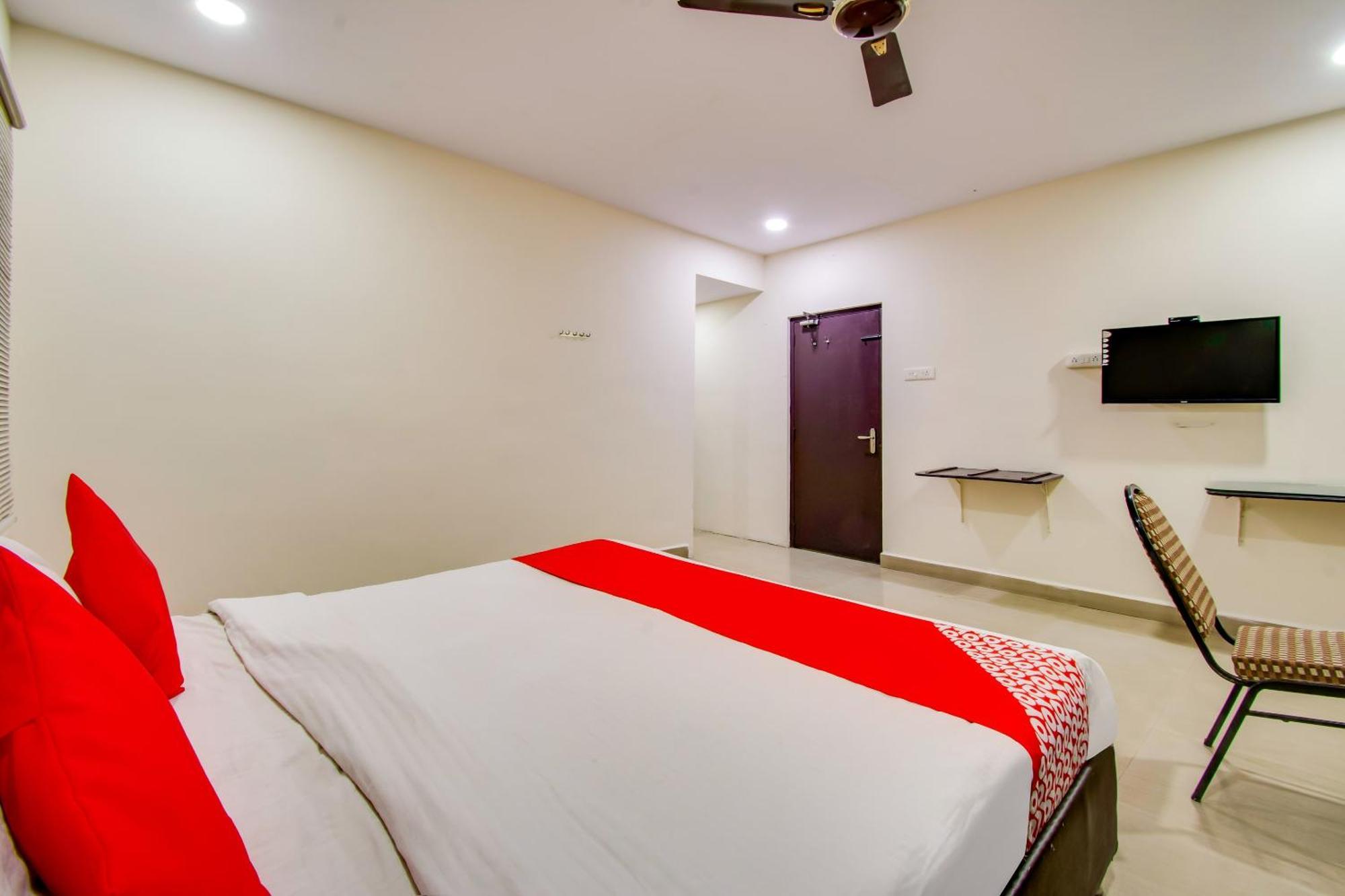Oyo Akshaya Inn Vijayawada Exterior photo