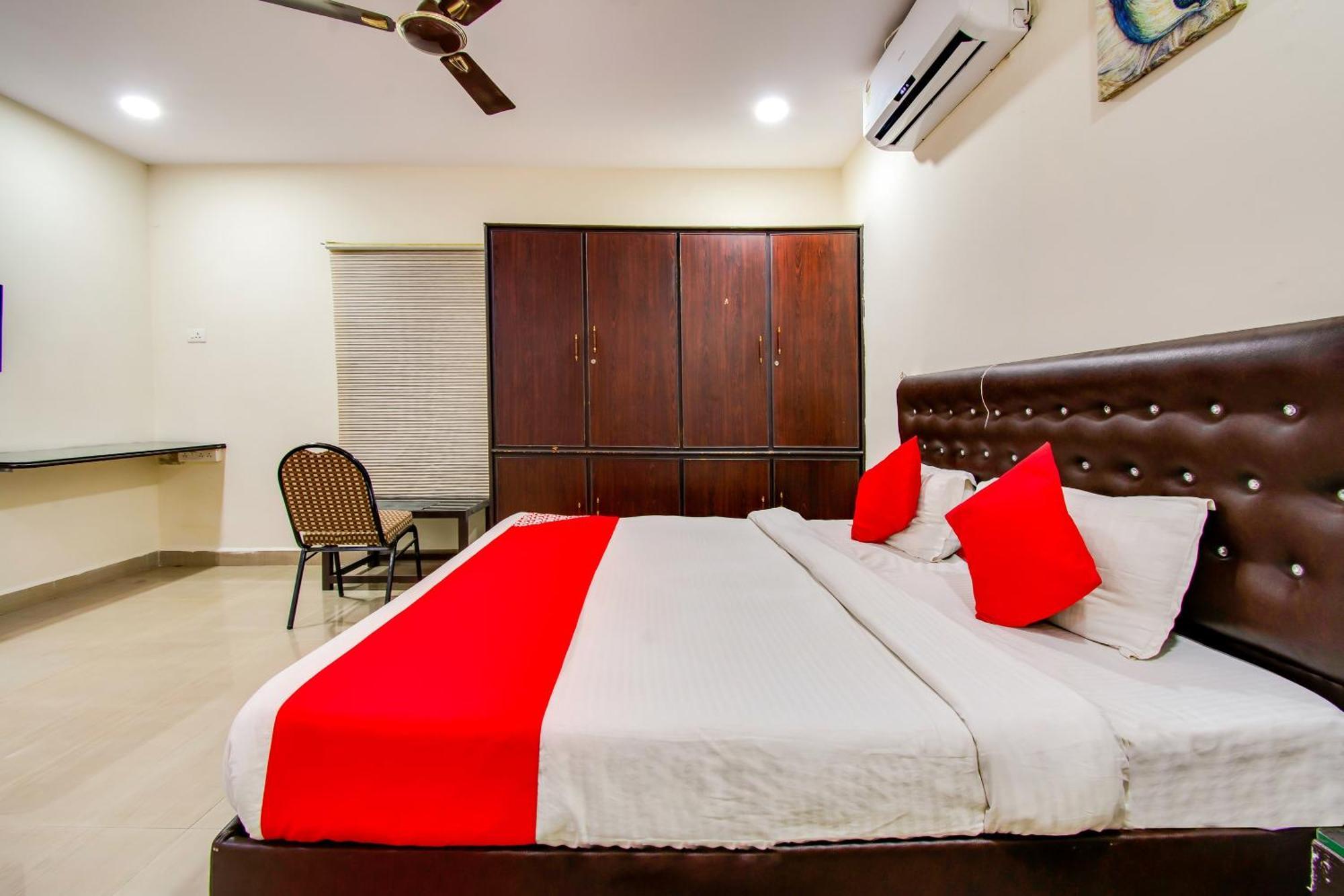 Oyo Akshaya Inn Vijayawada Exterior photo