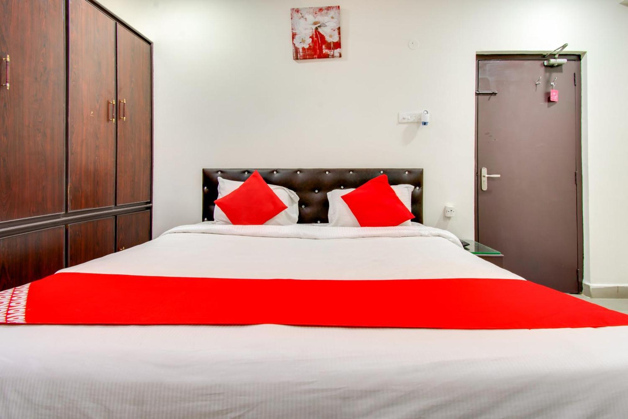 Oyo Akshaya Inn Vijayawada Exterior photo
