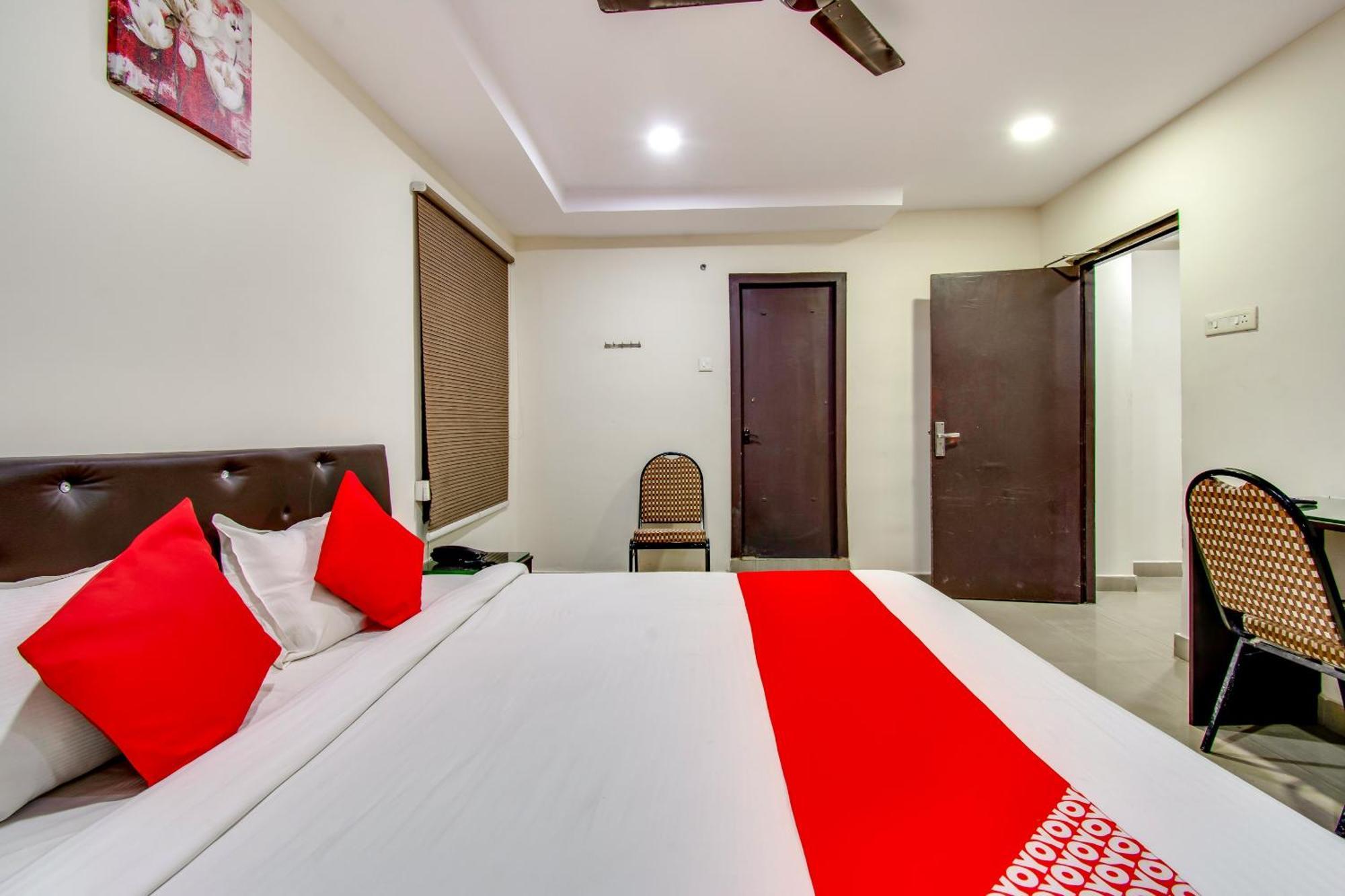 Oyo Akshaya Inn Vijayawada Exterior photo